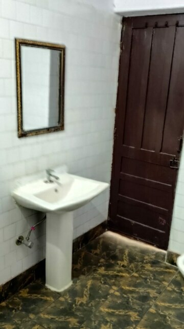 Bathroom in 2.5 BHK Independent House at Sector 16 – for Rent