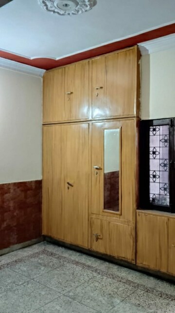 Furnished Amenities in 2.5 BHK Independent House at Sector 16 – for Rent
