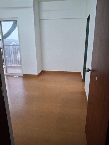 Room in 2 BHK Apartment at MICL Aaradhya Parkwood, Mira Road – for Rent