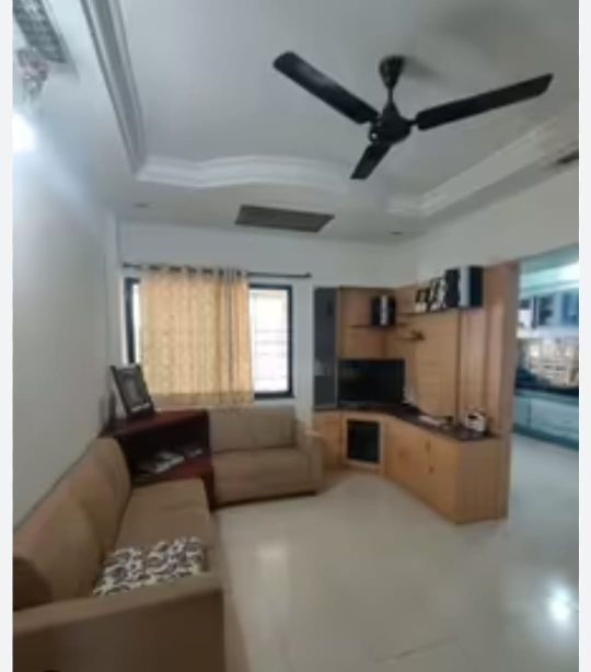 2 BHK Apartment For Rent in Bandra East