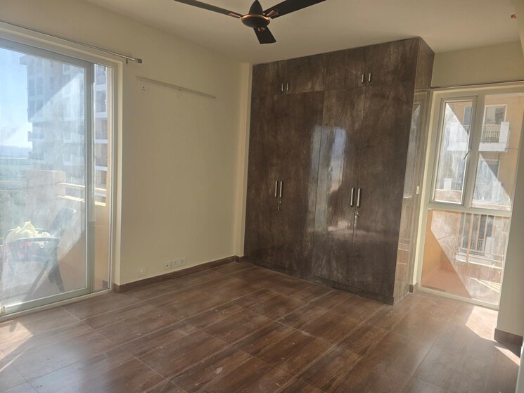 Room, signature-global-proxima 2 Bedroom 674 Sq.Ft. Apartment In Sector 89 Gurgaon 8700993