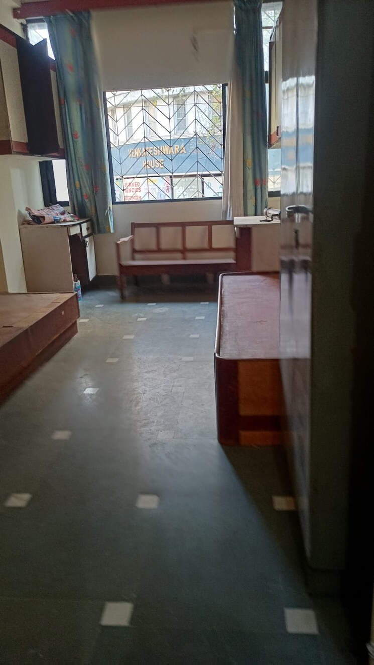 Kitchen, navi peth 1.5 Bedroom 800 Sq.Ft. Apartment In Navi Peth Pune 8701002