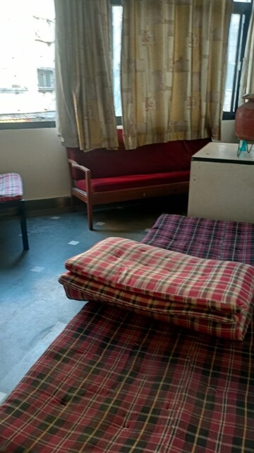 Bedroom in 2 BHK Apartment at Erandwane – for Rent