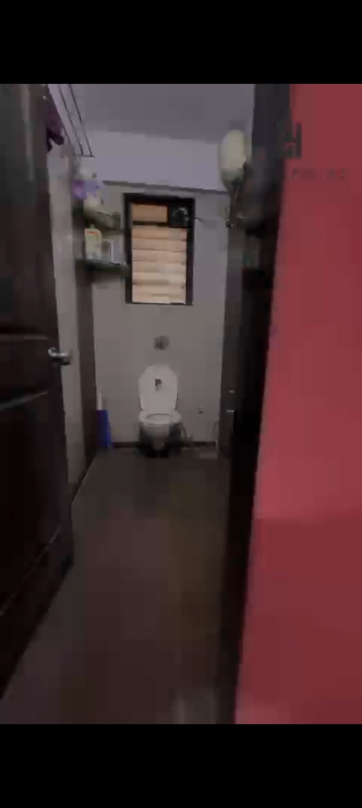 Bathroom, sai-siddhi-tower 3 Bedroom 1204 Sq.Ft. Apartment In Ghatkopar East Mumbai 8701078