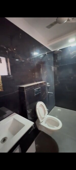 Furnished Amenities in 4 BHK Builder Floor at DLF City Phase IV, Dlf Phase iv – for Sale