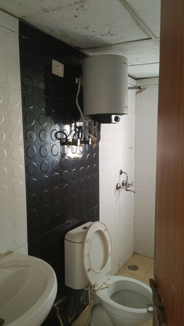 Master Bedroom in 3 BHK Apartment at Gardenia Gateway, Sector 75 – for Rent