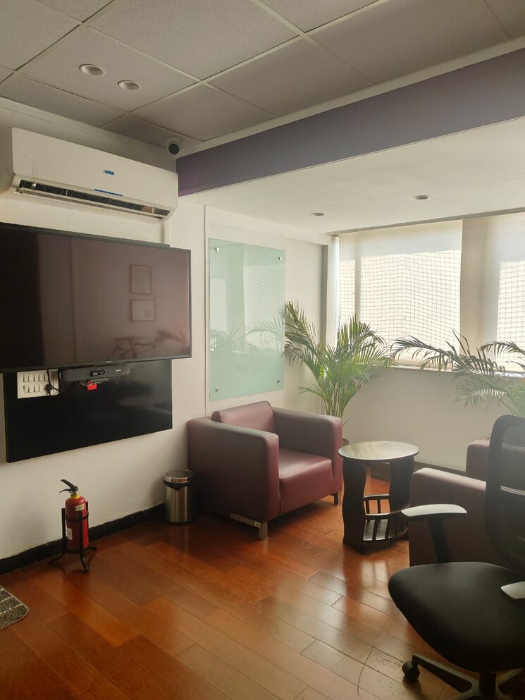Team Area, nitesh-broadway Commercial Office Space 3100 Sq.Ft. In Mg Road Bangalore 8701148