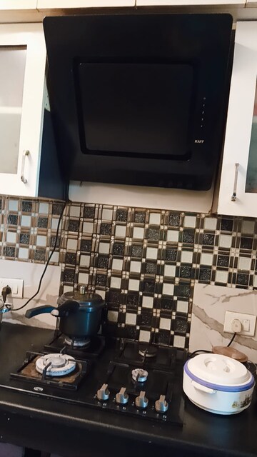 2 BHK Apartment For Rent in Gardenia Gateway, Sector 75