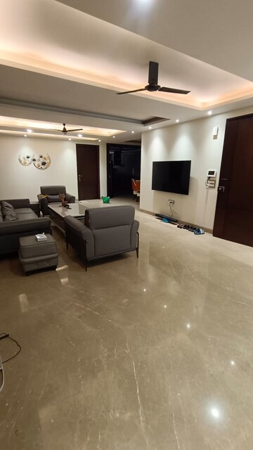 Master Bedroom in 3 BHK Builder Floor at Palam Vihar Residents Association, Palam Vihar – for Rent
