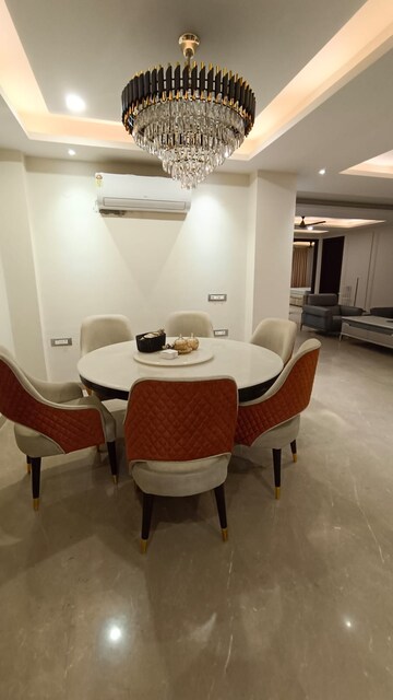Master Bedroom in 3 BHK Builder Floor at Palam Vihar Residents Association, Palam Vihar – for Rent