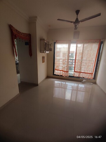 Room in 1 BHK Apartment at Ekta Parksville Brooklyn Park, Virar West – for Rent