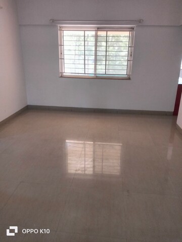 Room in 2 BHK Apartment at Vedant Kingston Atlantis, Nibm Annexe – for Rent