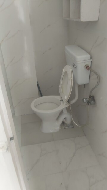 Bathroom in 1.5 BHK Builder Floor at Mayur Vihar – for Rent