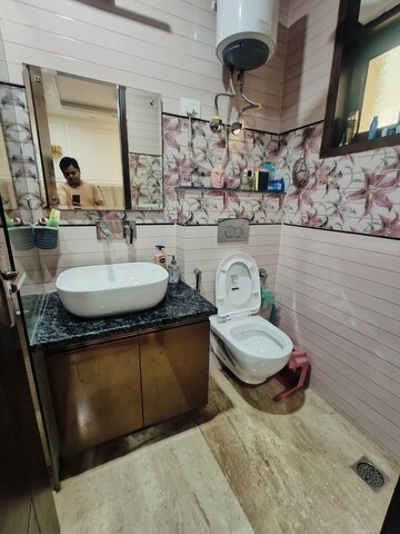 Master Bedroom in 3 BHK Builder Floor at Malviya Nagar – for Rent