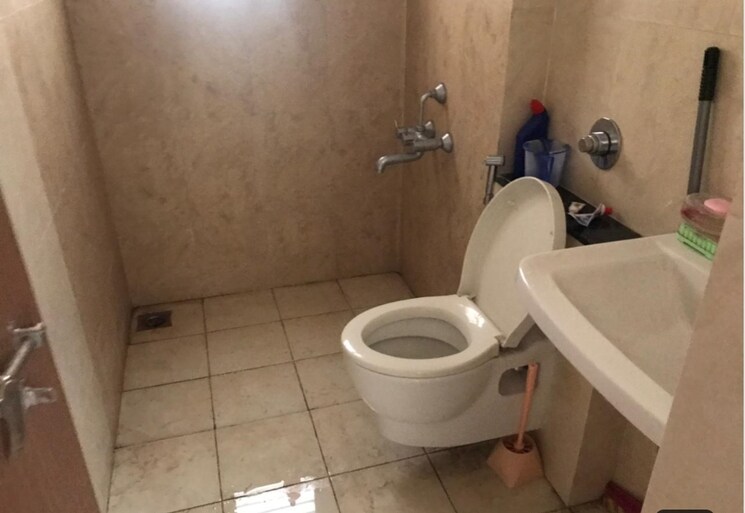 Attached Bathroom, raheja-vistas-phase-3 2 Bedroom 850 Sq.Ft. Apartment In Mohammadwadi Pune 8701222