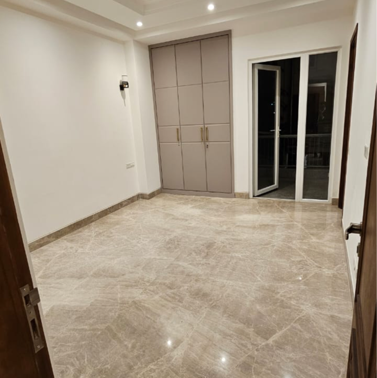 Room, greater kailash i 4 Bedroom 3000 Sq.Ft. Builder Floor In Greater Kailash I Delhi 8701276