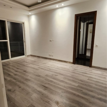Room in 4 BHK Builder Floor at Greater Kailash I – for Rent