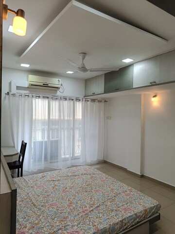Bedroom in 3 BHK Apartment at Satya Niwas Vile Parle East, Vile Parle East – for Rent
