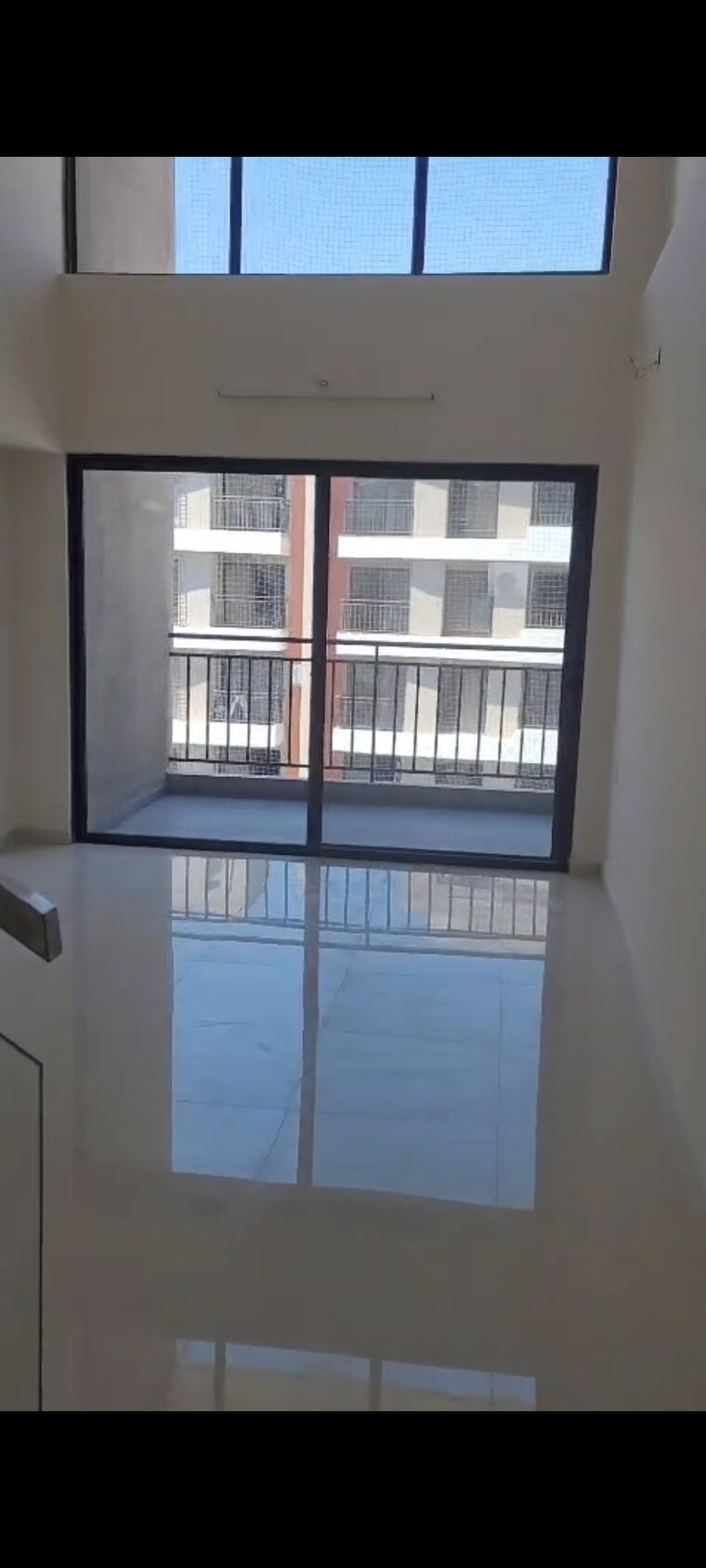 Room, mantra-montana-phase-6 3 Bedroom 1200 Sq.Ft. Apartment In Dhanori Pune 8701306