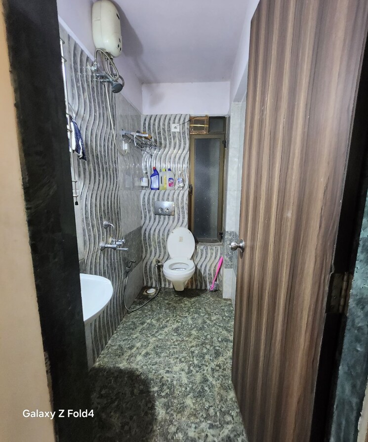 Bathroom, jp-north-aviva 1.5 Bedroom 528 Sq.Ft. Apartment In Mira Road Thane 8701308