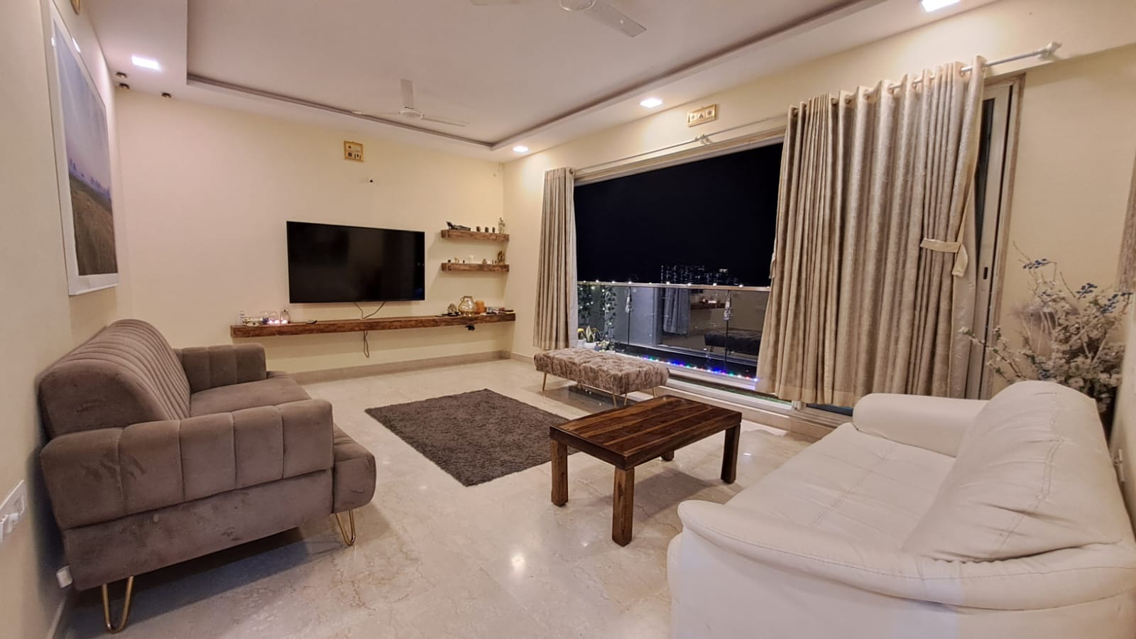 5 BHK Apartment For Rent in Sheth Avalon