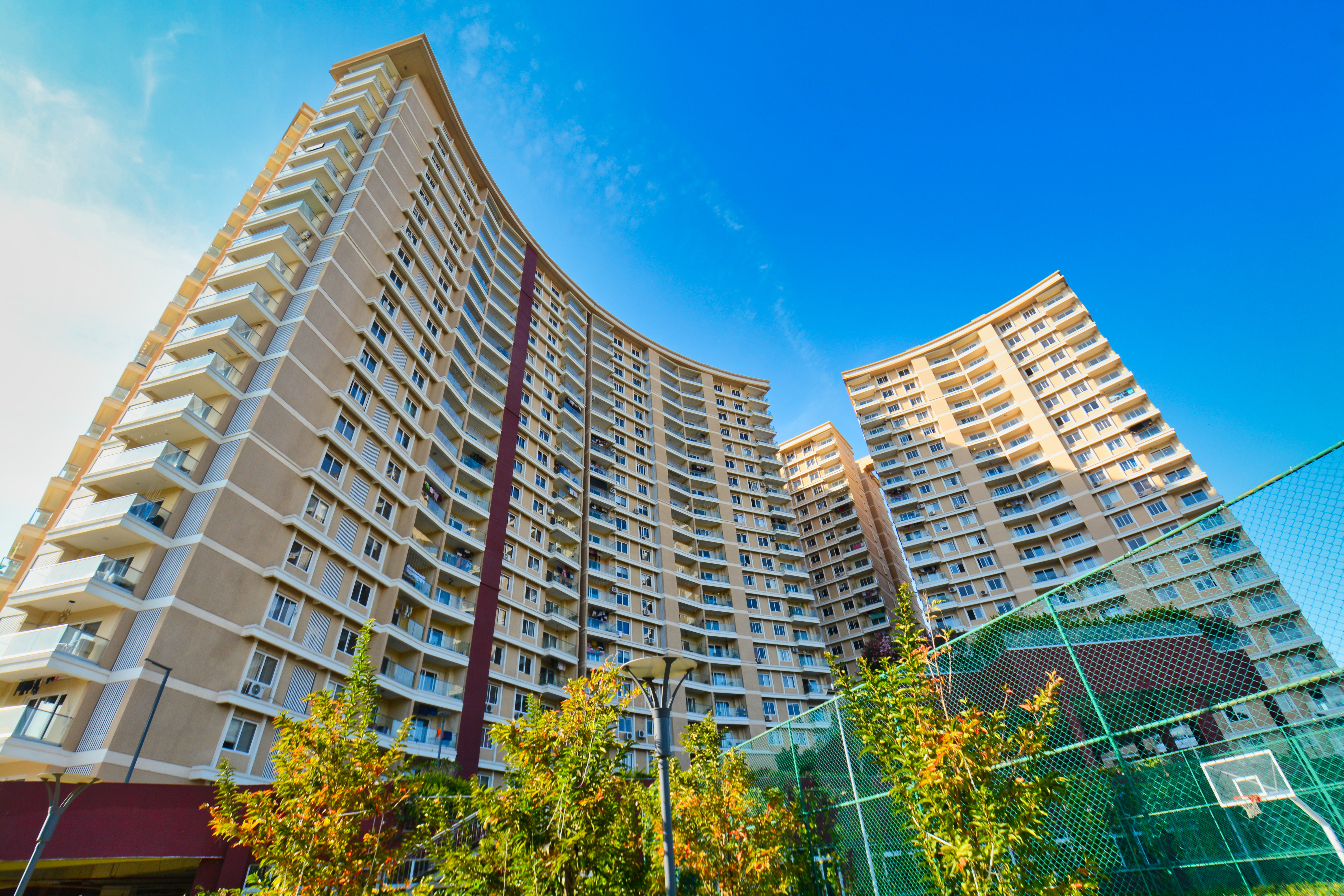 3 BHK + Servant Room Apartment For Sale in Vaswani Exquisite