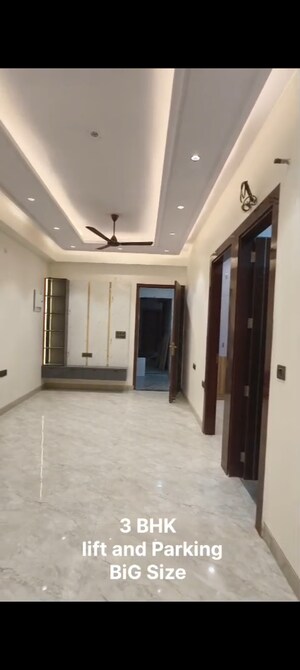 Building Lobby in 3 BHK Builder Floor at Indrapuram – for Sale