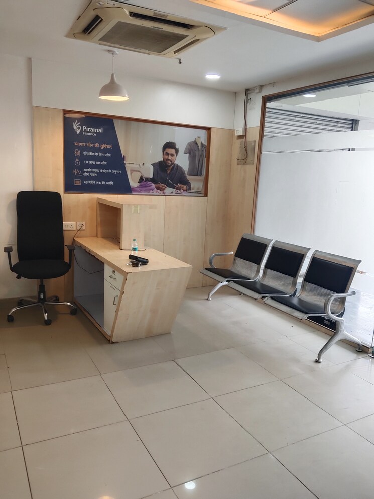 Team Area, netaji subhash place Commercial Office Space 3194 Sq.Ft. In Netaji Subhash Place Delhi 8701350