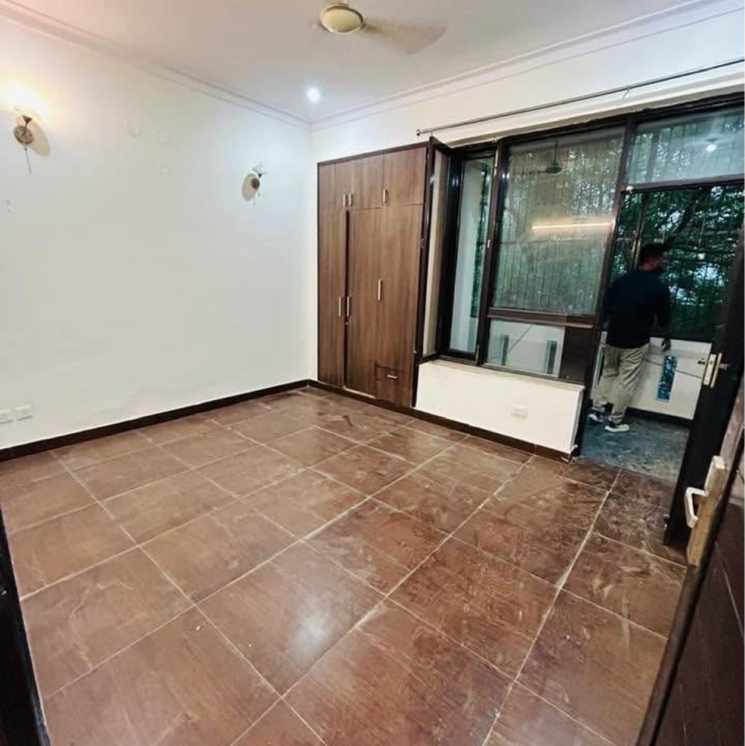 Room, sector 23 2 Bedroom 360 Sq.Ft. Builder Floor In Sector 23 Gurgaon 8701352