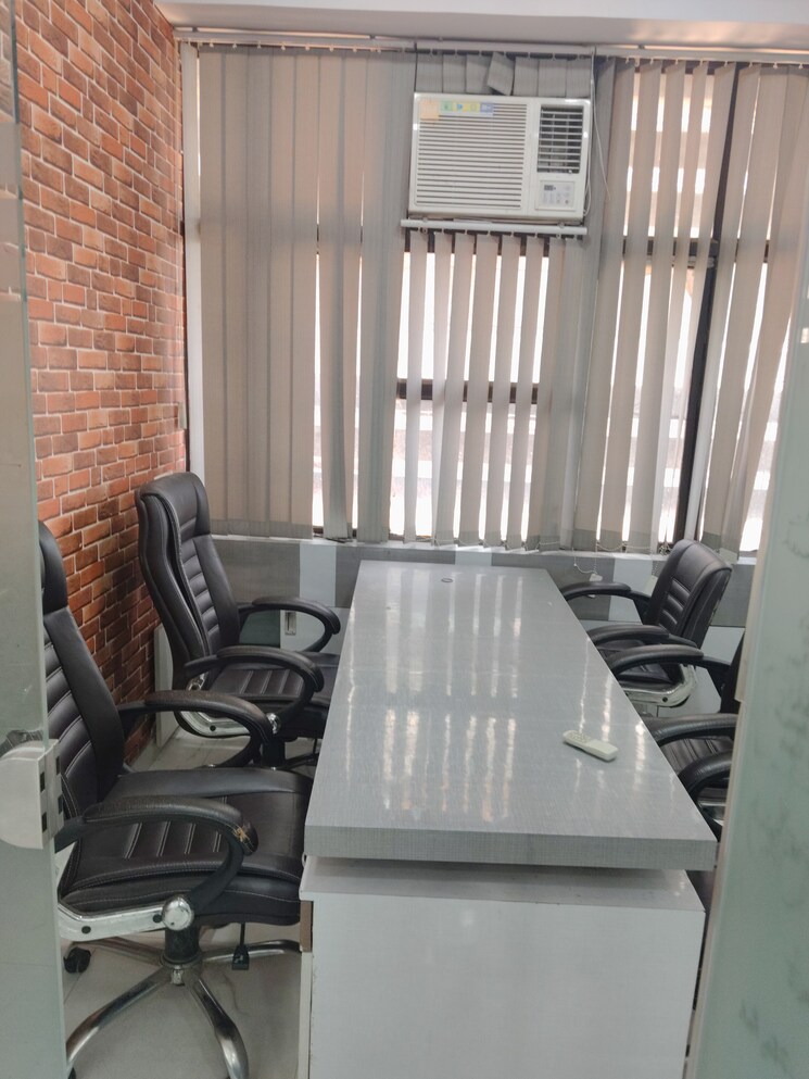 undefined, netaji subhash place Commercial Office Space 689 Sq.Ft. In Netaji Subhash Place Delhi 8701354