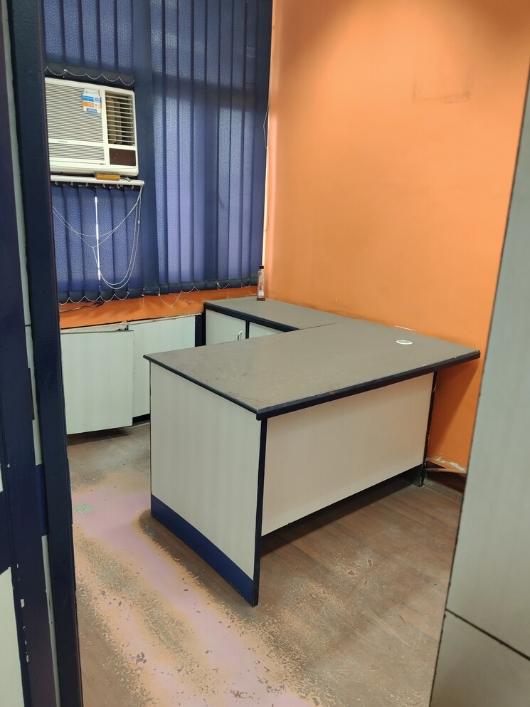 Floor Plan, netaji subhash place Commercial Office Space 685 Sq.Ft. In Netaji Subhash Place Delhi 8701362