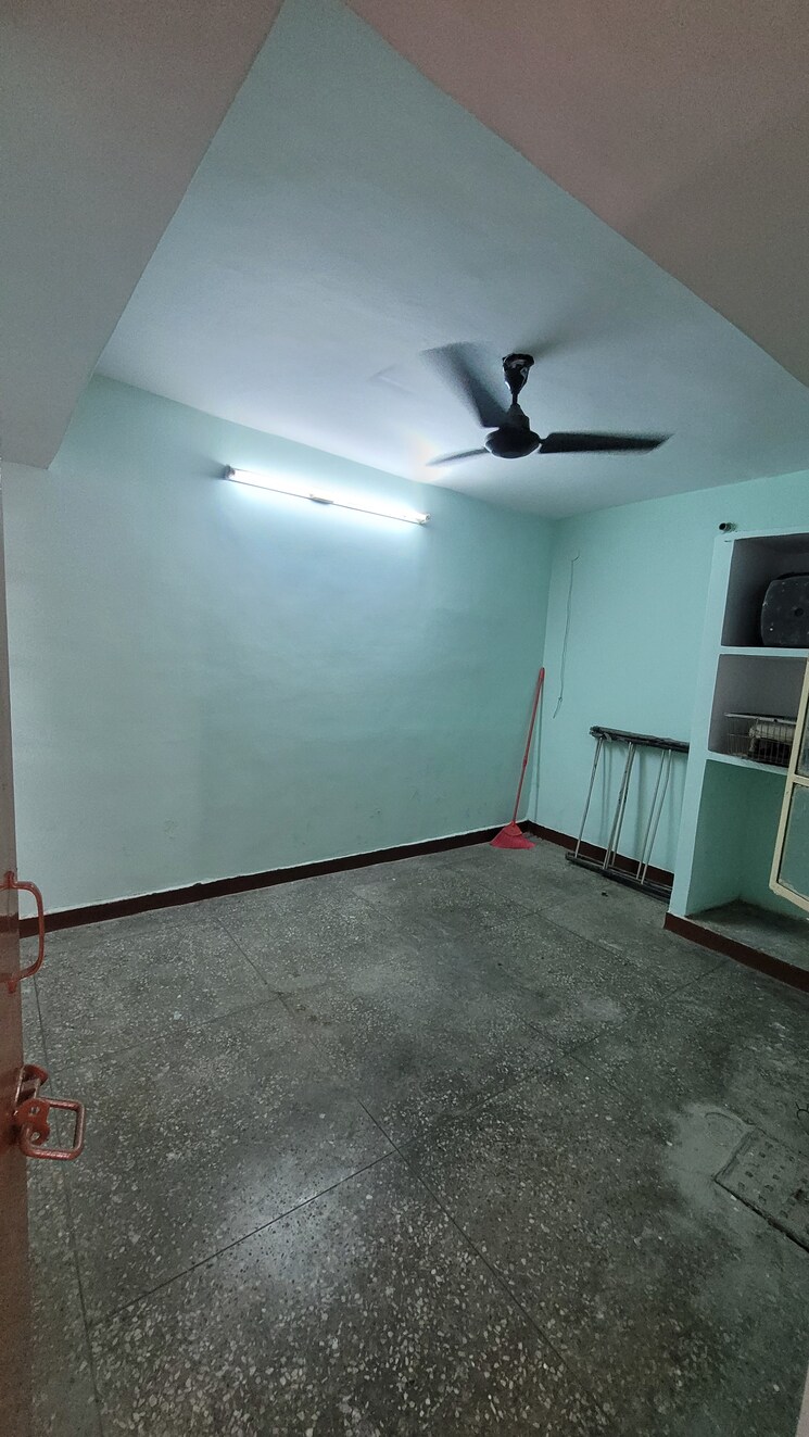 Bedroom, gtb enclave 3 Bedroom 900 Sq.Ft. Apartment In Gtb Enclave Delhi 8701366