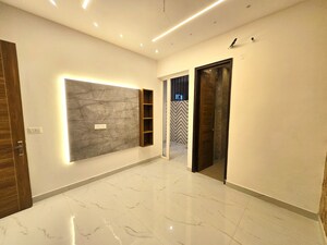 Room in 3 BHK Apartment at Prem Apartment, Pir Machalla – for Sale