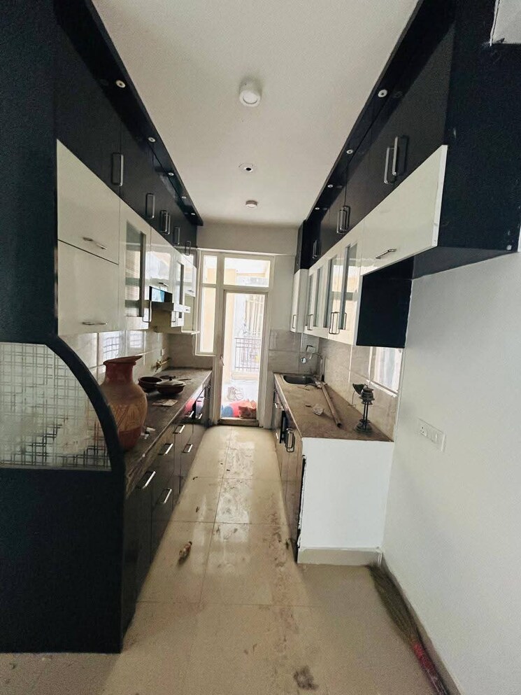 Kitchen, prateek-laurel 3 Bedroom 1560 Sq.Ft. Apartment In Sector 120 Noida 8701389