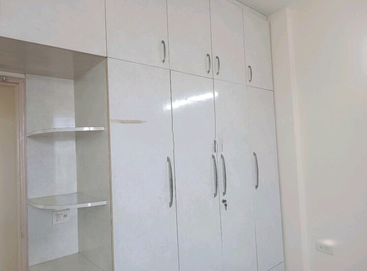 Bathroom, great-value-sharanam 3 Bedroom 1575 Sq.Ft. Apartment In Sector 107 Noida 8701394