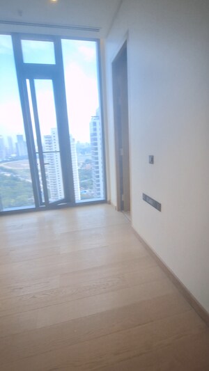 Room in 3 BHK Apartment at Provenance Four Seasons Private Residences, Worli – for Sale