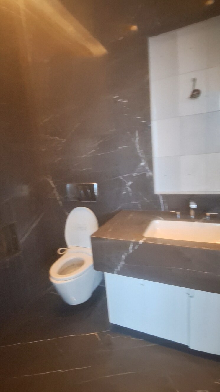 Bathroom, provenance-four-seasons-private-residences 5 Bedroom 6333 Sq.Ft. Penthouse In Worli Mumbai 8701410