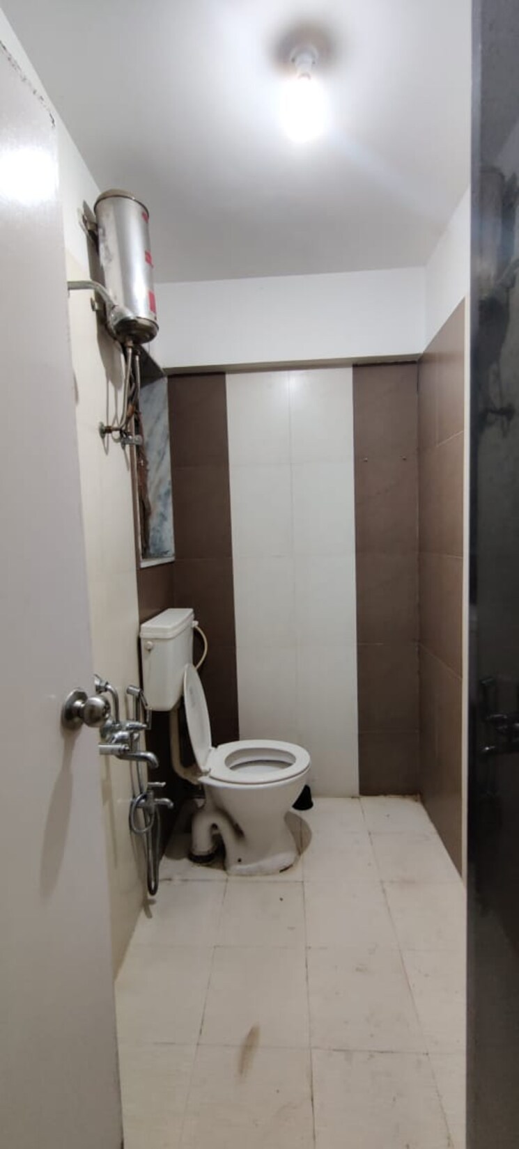 Bathroom, vastu-shanti 2 Bedroom 755 Sq.Ft. Apartment In Andheri East Mumbai 8701413