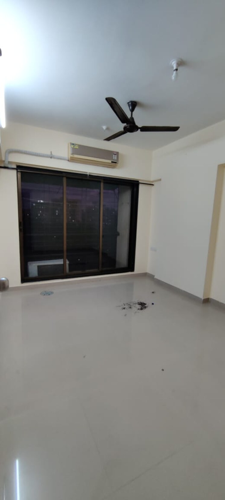 Room, gokuldham-complex 2 Bedroom 850 Sq.Ft. Apartment In Goregaon East Mumbai 8701416
