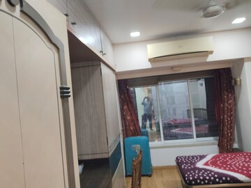 Building Lobby in 3 BHK Apartment at Runwal Towers, Mulund West – for Rent