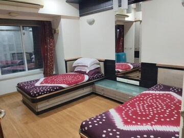 Bedroom in 3 BHK Apartment at Runwal Towers, Mulund West – for Rent