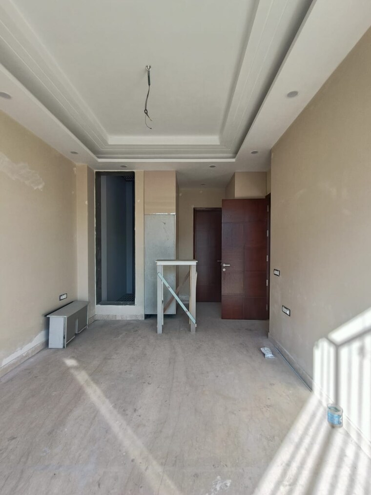 Room, chittaranjan park 4 Bedroom 328 Sq.Yd. Builder Floor In Chittaranjan Park Delhi 8701426