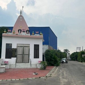  Plot For Sale in Modipuram