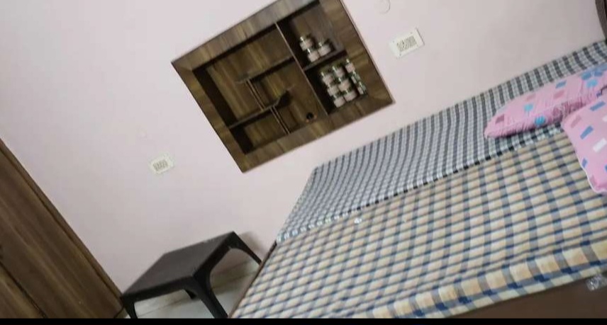 1 BHK Builder Floor For Rent in 1bhk For Small Family 