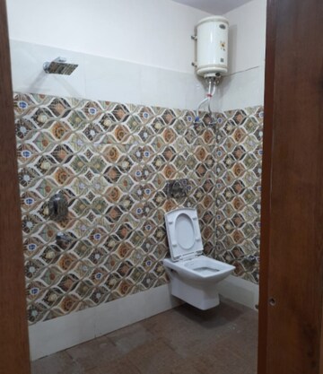 Bathroom in 1 BHK Villa at Aliganj – for Rent