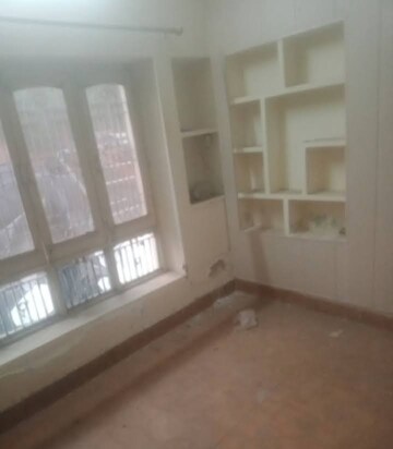 Room in 2 BHK Villa at Aliganj – for Rent