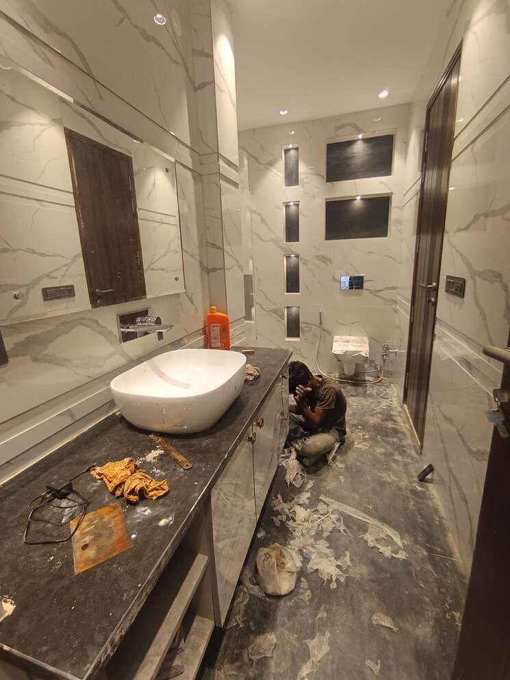 Attached Bathroom, sahridaya-apartments 3.5 Bedroom 1500 Sq.Ft. Apartment In Paschim Vihar Delhi 8701540