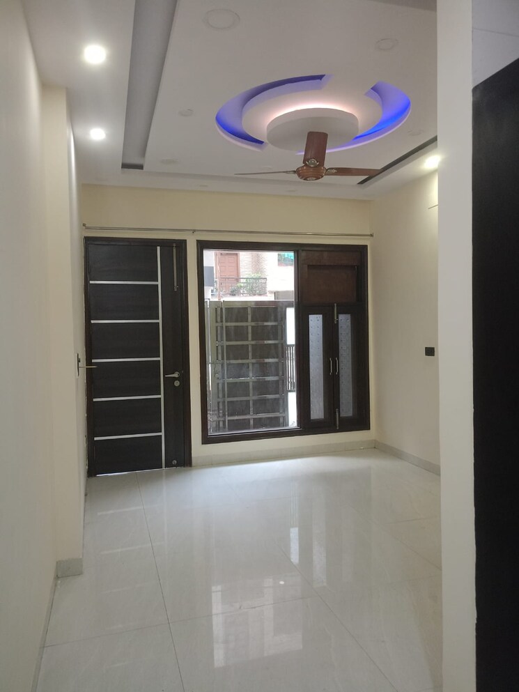 Room, jahaz-apartments 2.5 Bedroom 1000 Sq.Ft. Apartment In Paschim Vihar Delhi 8701544