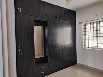 Room in 3 BHK Apartment at Prabhavathi Elegant, Hoodi – for Rent