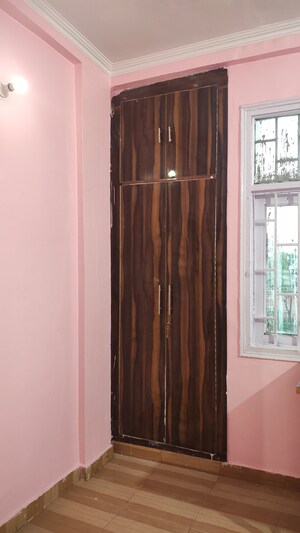 Furnished Amenities in 2 BHK Builder Floor at Pratap Vihar GDA Flats, Pratap Vihar – for Sale